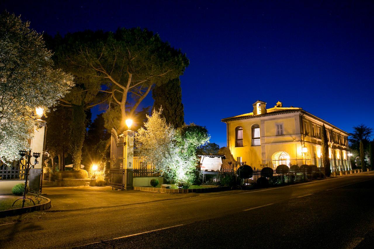 Relais Il Postiglione - Antica Posta Dei Chigi Hotel Campagnano Di Roma Buitenkant foto